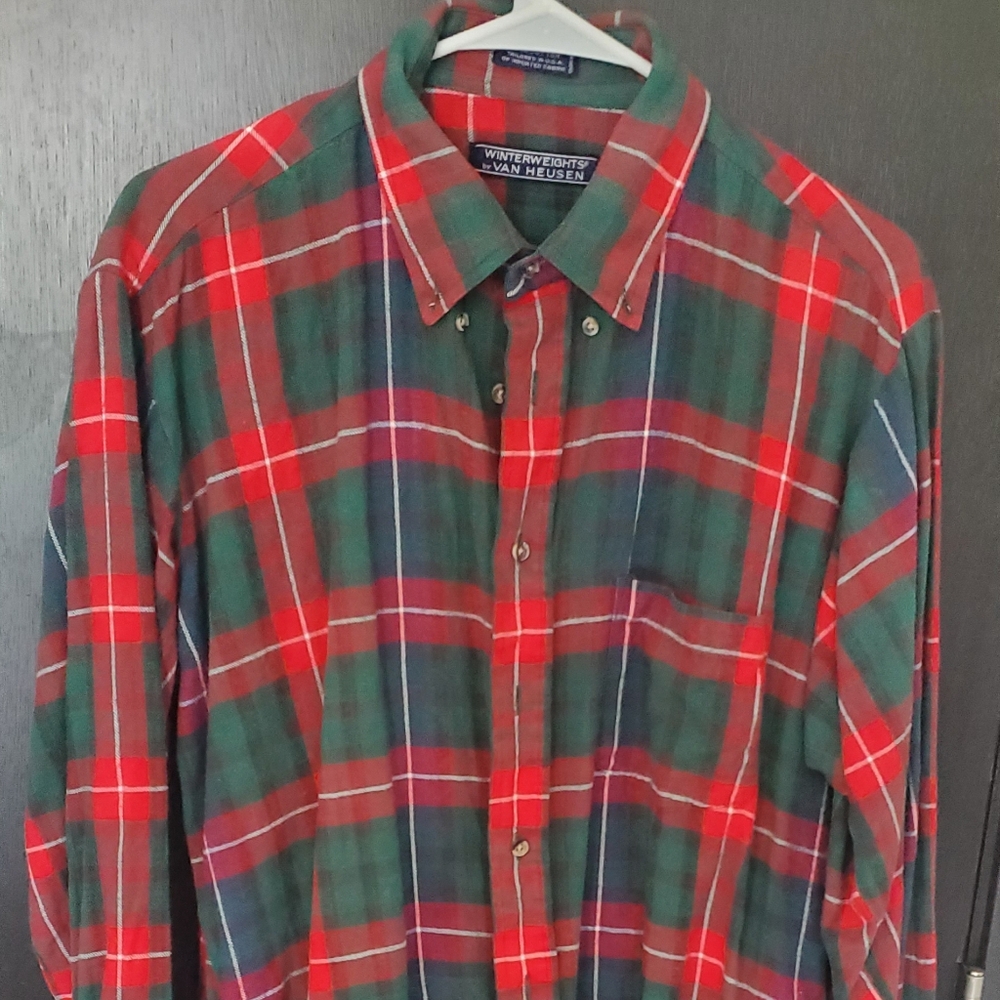 Van Heusen Flannel Shirt Mens Made In USA Size Large Long Sleeve